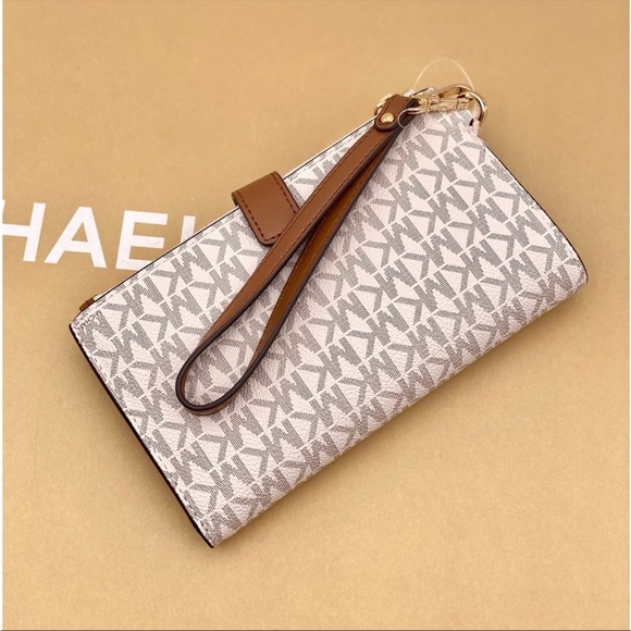 💙 Michael Kors DoubleZip Wristlet
Wallet Vanilla New - Picture 3 of 14